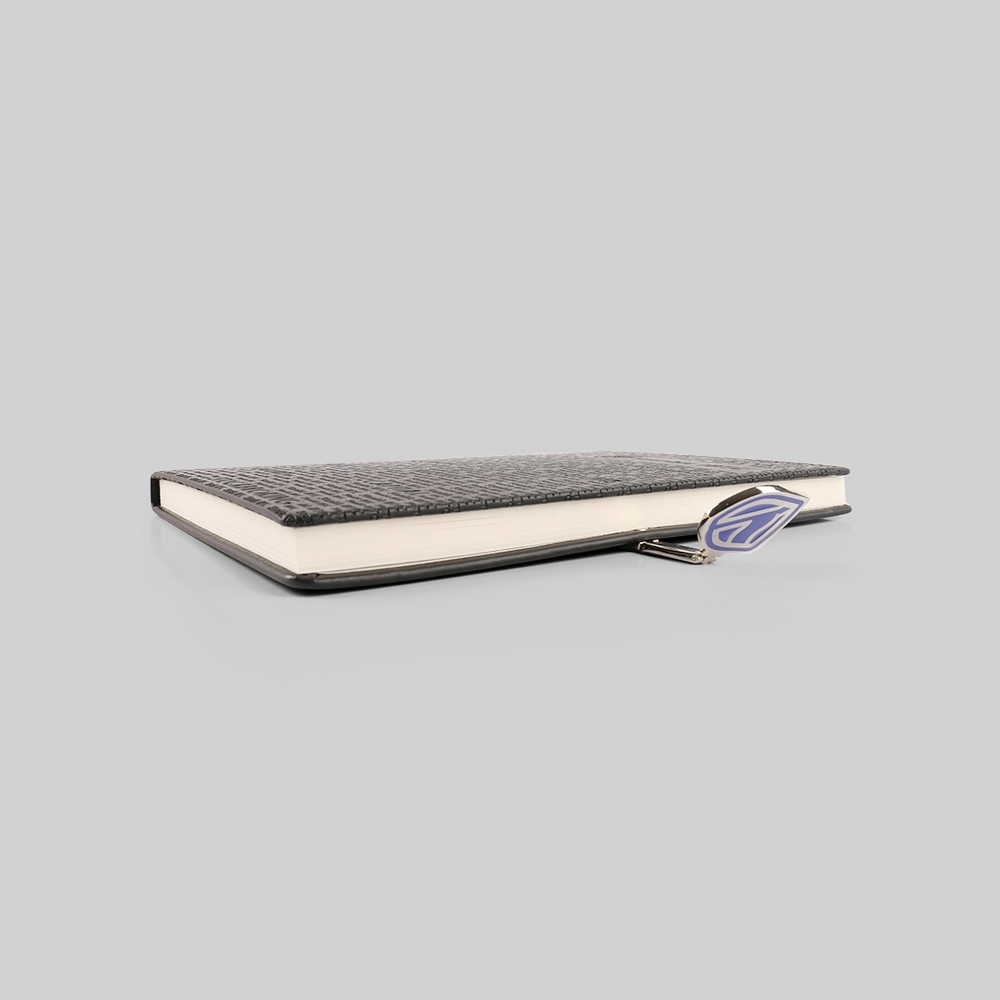 PU Notebooks With a Metal Logo